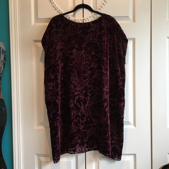 [Wilfred] Silk/Velvet Maroon Floral Shift Dress - Picture 3 of 7